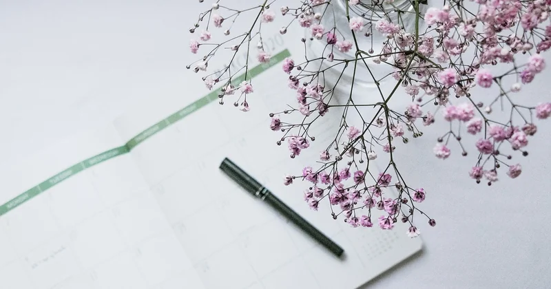 Un calendrier réaliste sur les six premiers mois